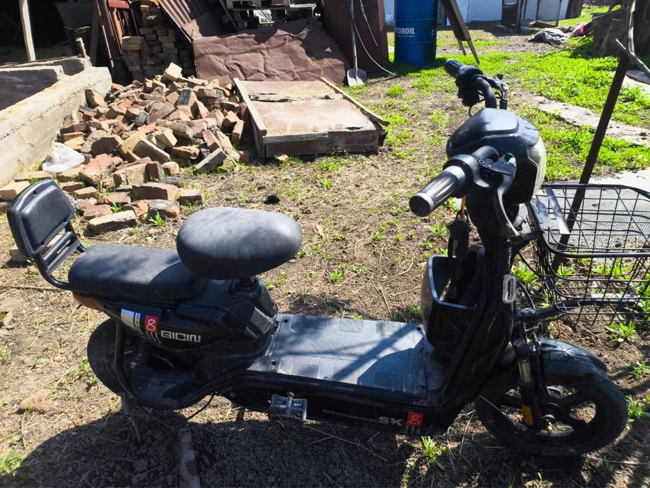 Скутер 2025 года