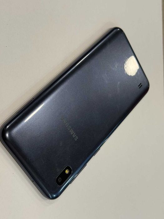 Samsung Galaxy A10 – 32GB / 2GB RAM