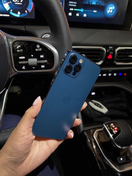 Продам Iphone 12 pro