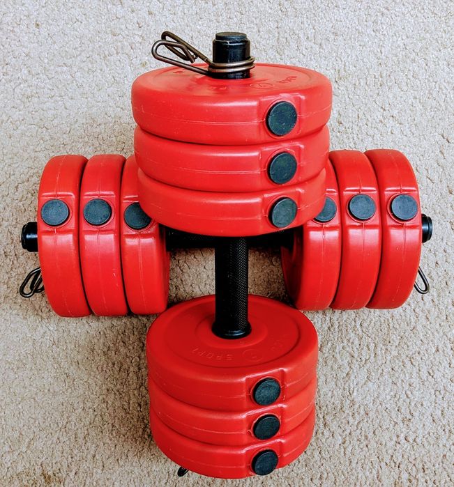 Разборные прочные гантели из противоударного пластика.