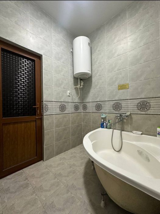 Продаётся дом Яшнабадским районе..