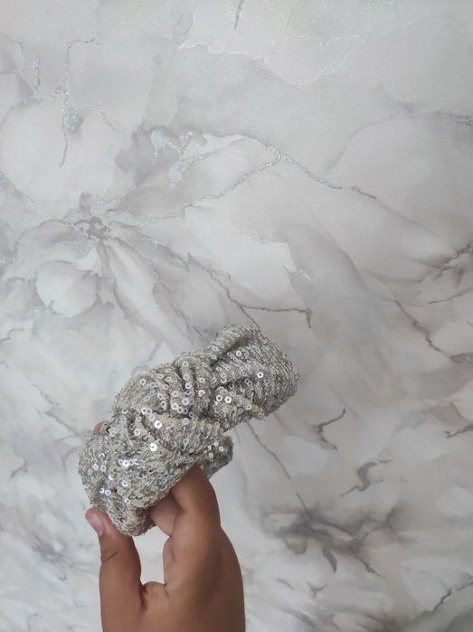 Шикарный ободок с пайетками