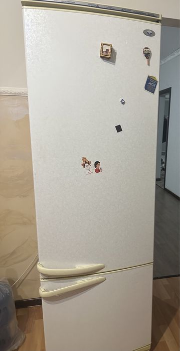 Холодильник б/у.