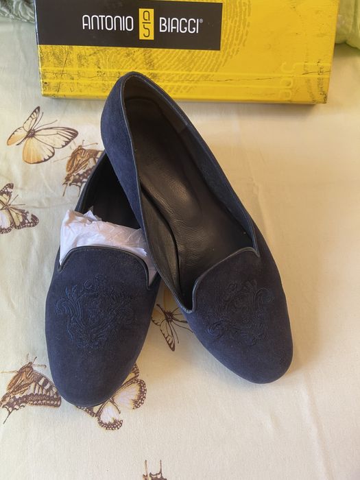 Продам лоферы женские