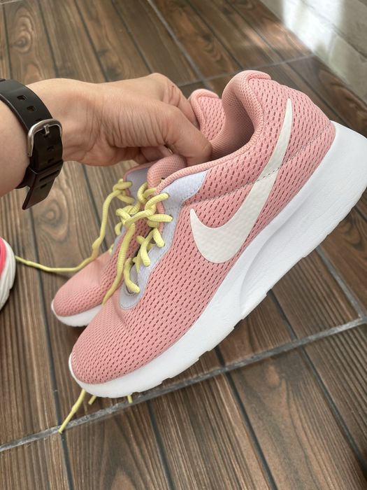 Оригинални дамски маратонки New balance Skechers Adidas Nike