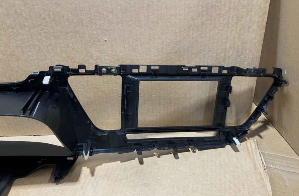 Рамка центральной панели