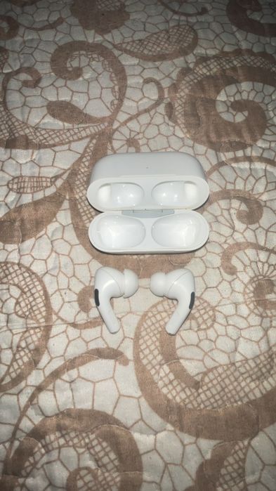 Vând AirProds Pro