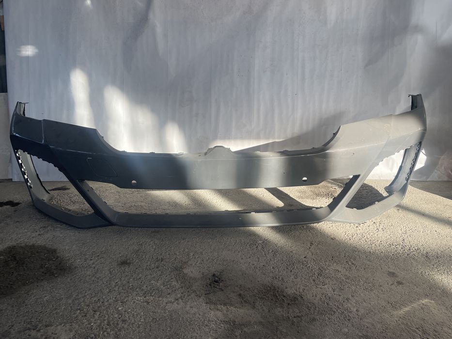 Bara fata BMW G30  facelift M pachet  6 senzori park assist