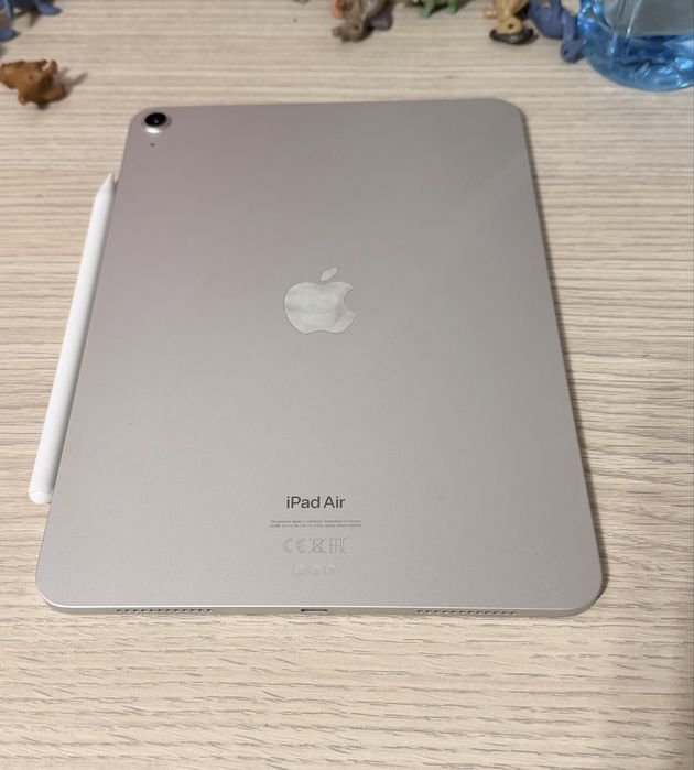 iPad Air 5 (Generația a 5-a) 64GB Wi-Fi + Apple Pencil 2
