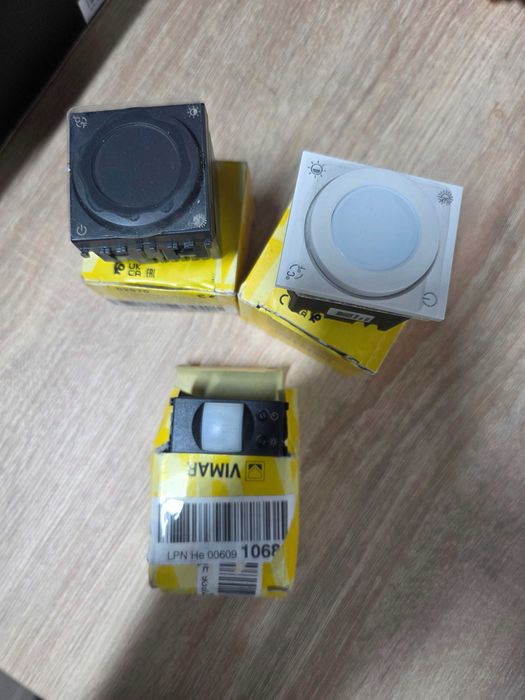 Termostat cu rolă Vimar 30440.B Linea cu ieșire releu