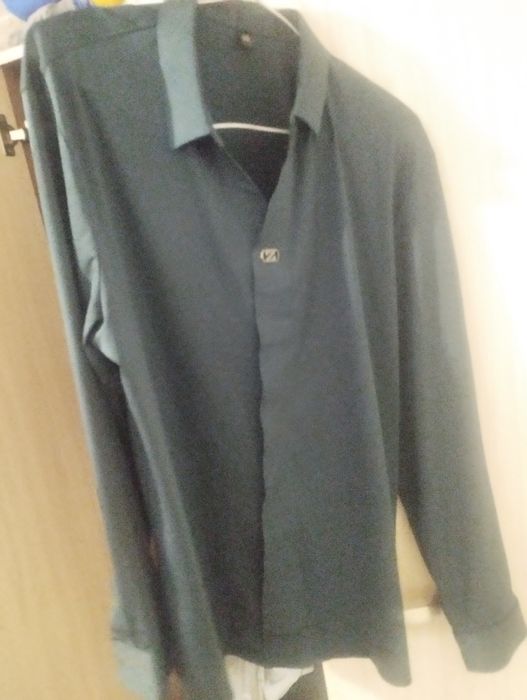 Продаю рубашку .