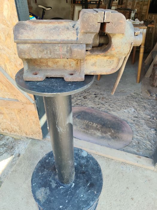 Vând menghină de 120 și suport pentru menghină