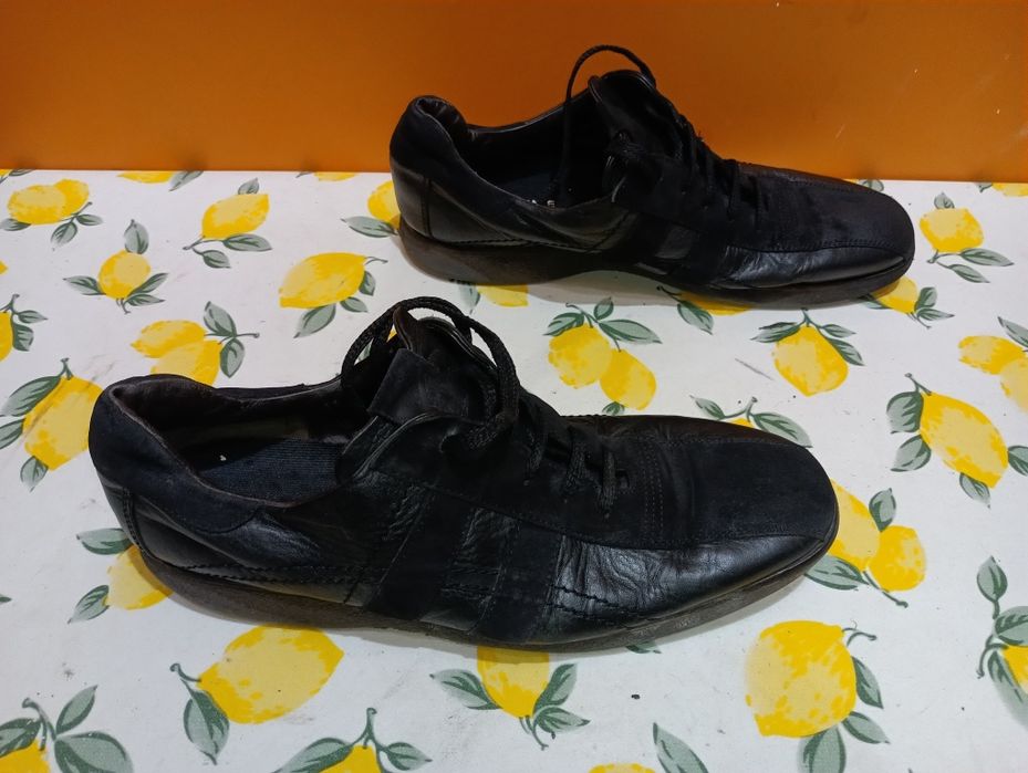Hogan N 46,5 кожени - 18 €