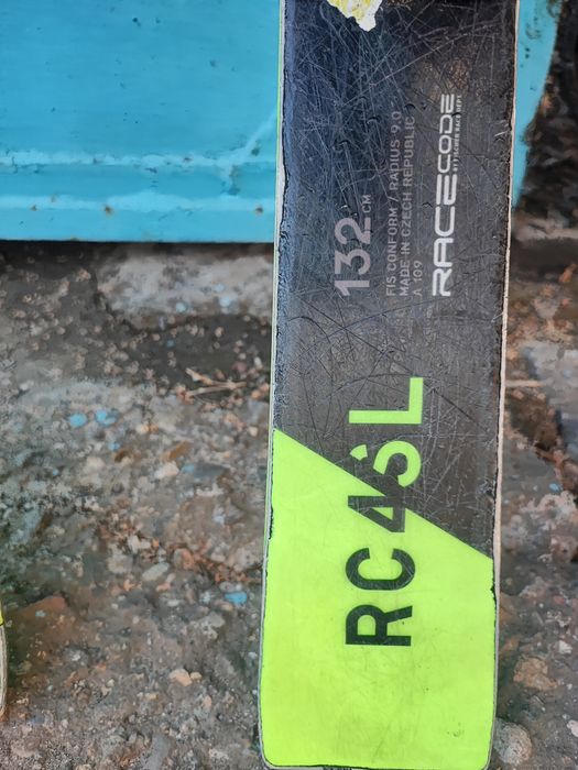 Продам горные лыжи