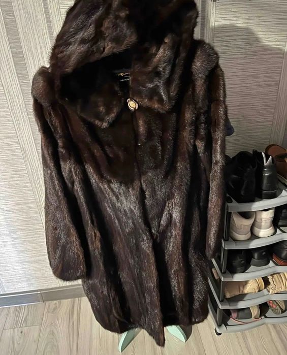 Продам шубу норковую