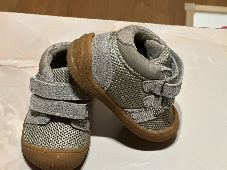 Детски обувки маратонки Woden размер 19 и размер 20