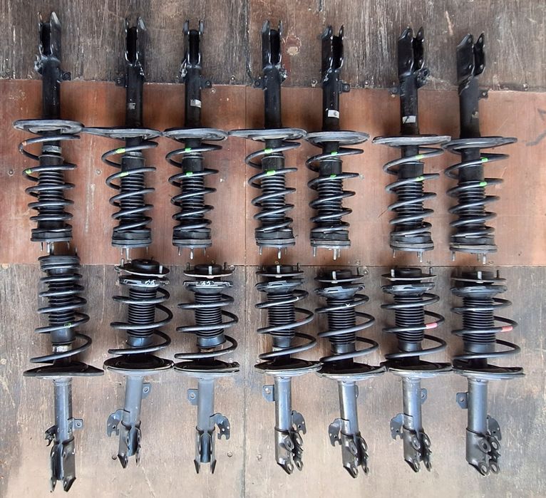 Амортизаторы камри 40-45