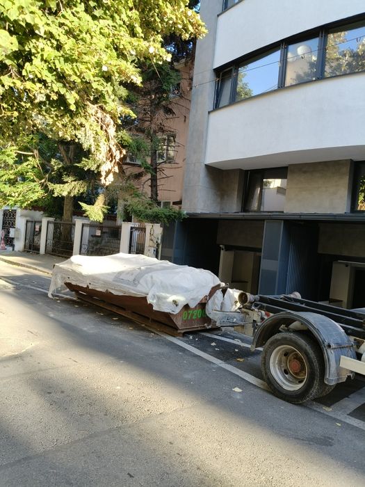 Transport moloz inchiriere containar haba tomberon deseuri constructii