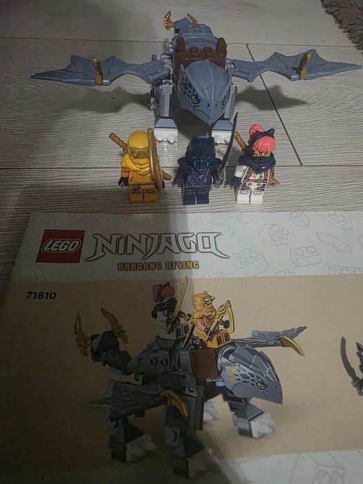 Lego Ninjago - robotul si lupta al lui Arin si dragonii