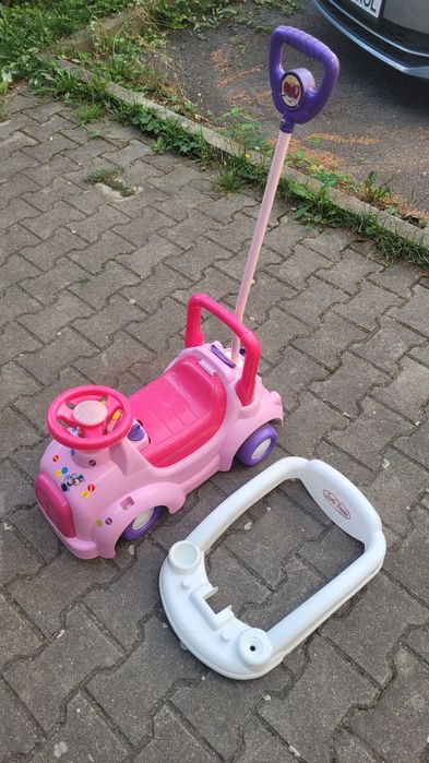 Masinuta pentru fetite