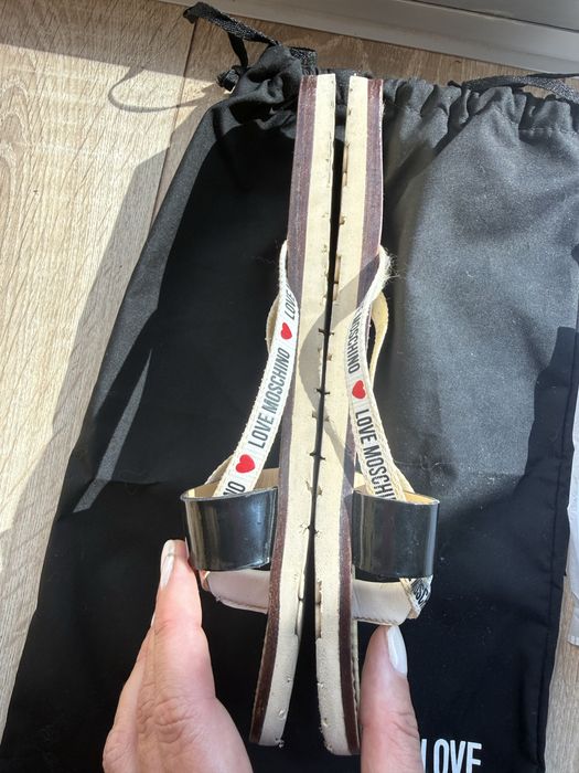Love Moschino papuci de vara marimea 39