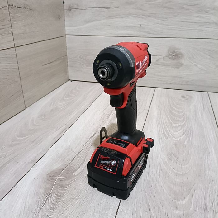 Filetanta cu impact pentru biti Milwaukee M18 FID 3
