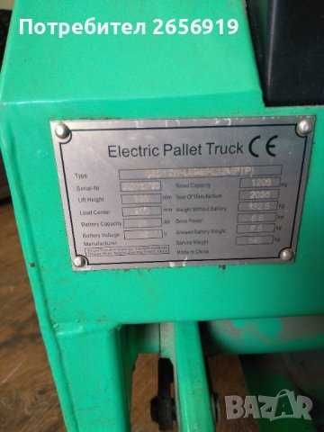 Акумулаторна транспалетна количка.