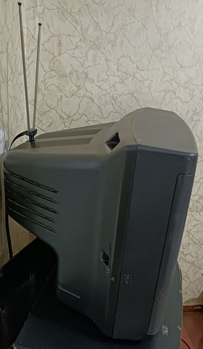 Цветной Телевизор FT