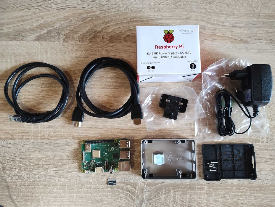 Raspberry Pi 3B+ 1GB Flirc Case 32GB MicroSD
