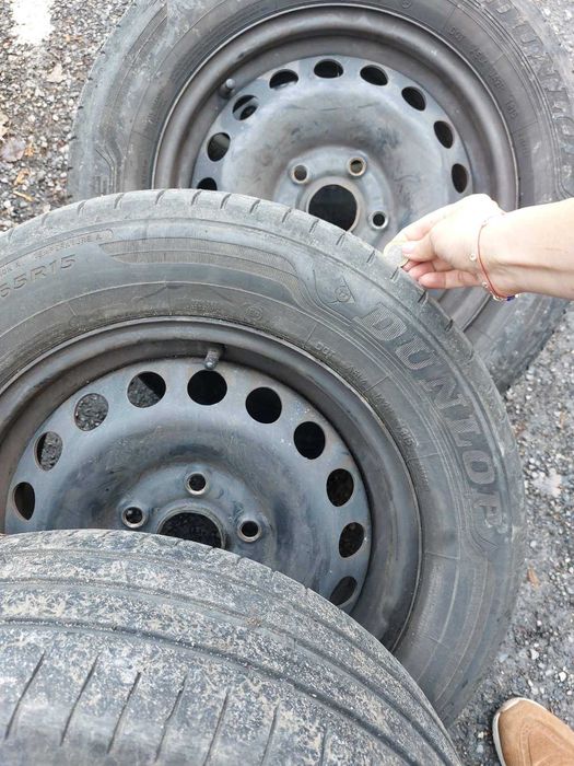 4 броя летни гуми с джанти 15-ки Фолксфаген/Ауди/Шкода/Сеат