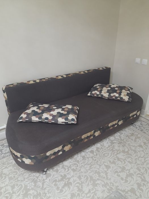 Диван сатылады жаксы состояние