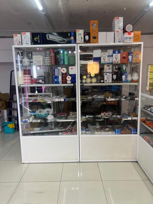 Продам витрины и эконом панель