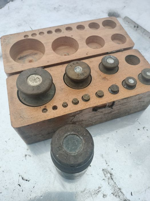 Greutăți de bronz pentru cintar