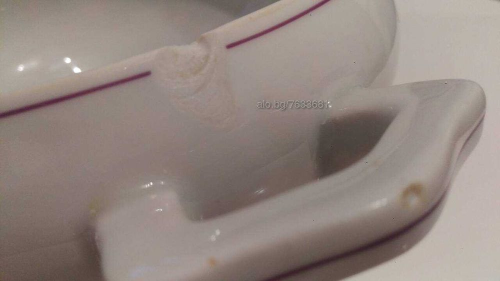 Стара порцеланова супница