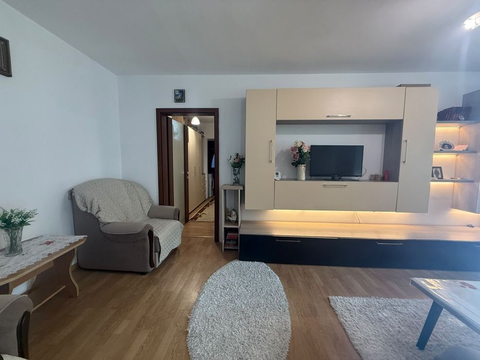 Proprietar apartament 3 camere Făget Bd. Gării