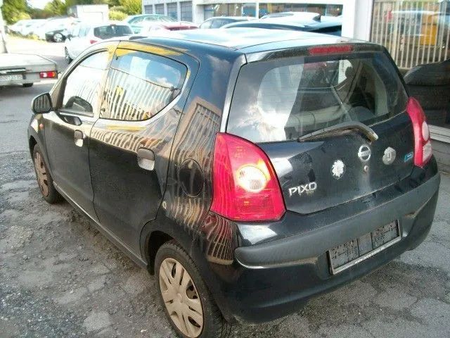 Dezmembrez Nissan Pixo