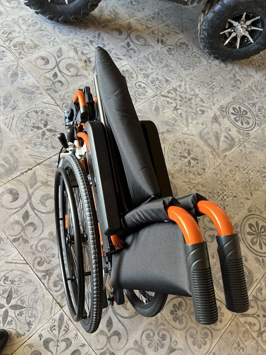 Инвалидная коляска
