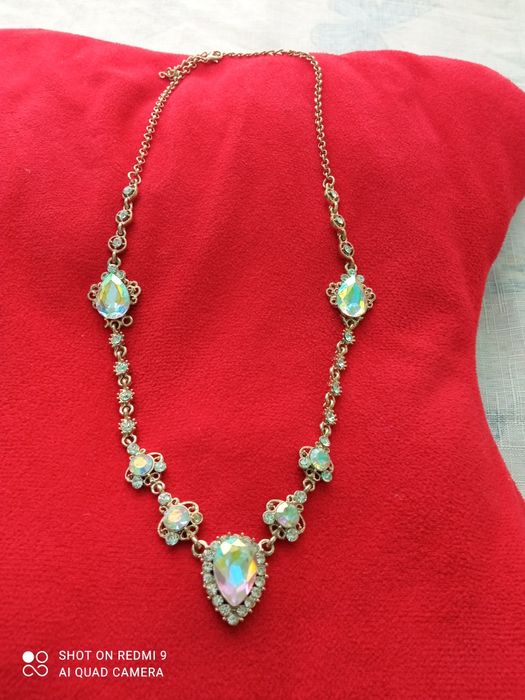 COLIER damă,deosebit.