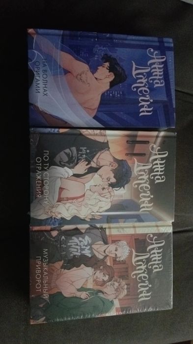 Продам книги новые