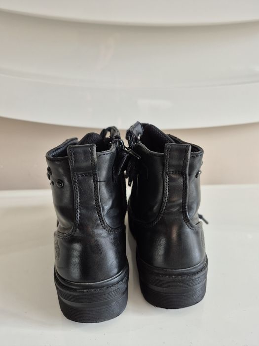 Детски черни боти