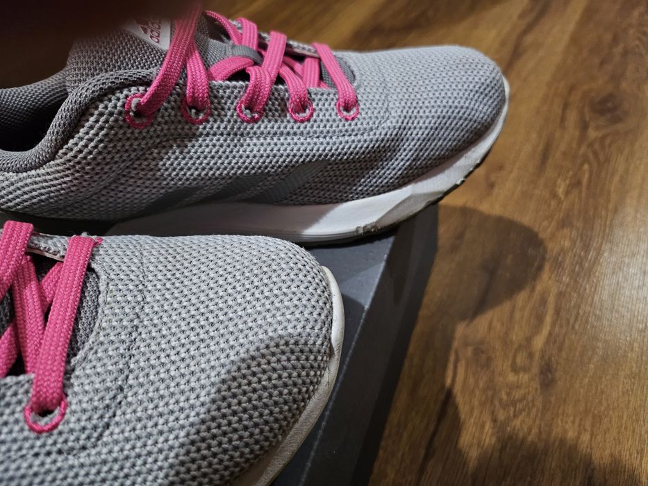 Дамски обувки Clarks, маратонки Adidas