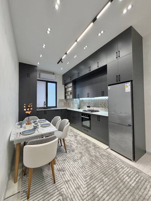 3/8/10 Буюк Ипак Йули Максим Горький метро Бий 75м2