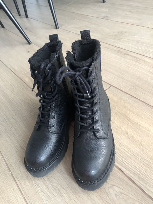 Ghete Tommy Hilfiger 38