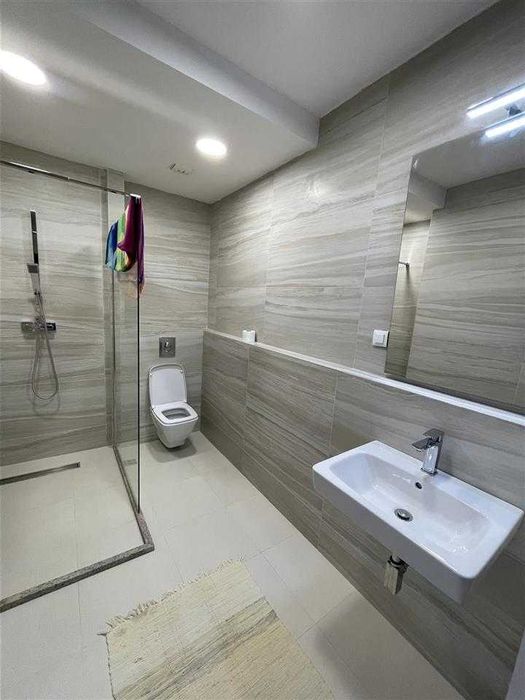 Дава се под наем Двустаен апартамент в Бургас, Изгрев - 63 кв.м за 193.8 € - Снимка #2