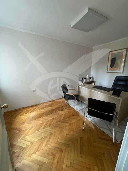 Дава се под наем Четиристаен апартамент в София, Белите брези - 102 кв.м за 750 € - Снимка #1