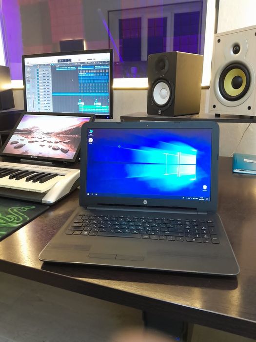 Ноутбук сатылады