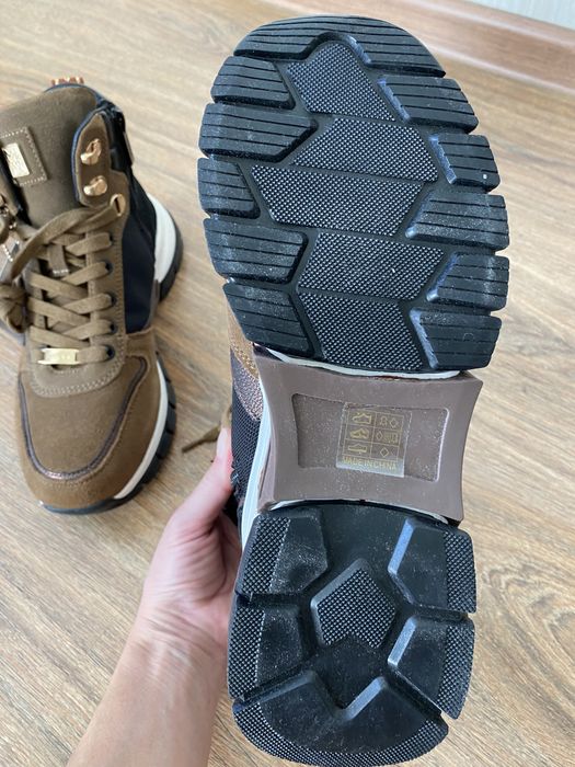 Ботинки женские