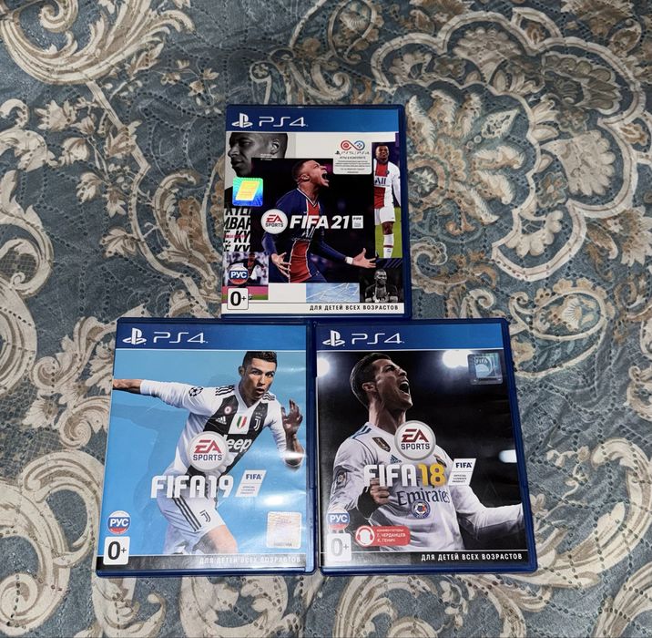 Продам диски на PS4 срочно