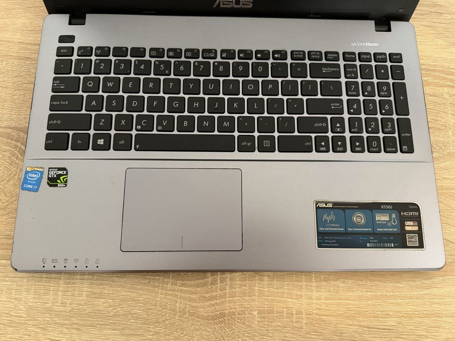 Laptop Asus cu i7 si Nvidia GTX 850M