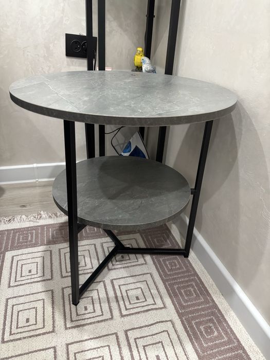 Журнальный столик